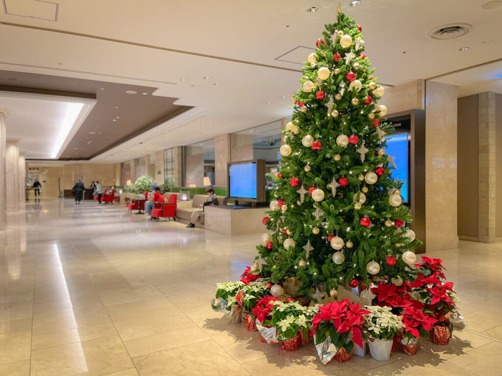 名古屋東急ホテルロビーのクリスマスツリー