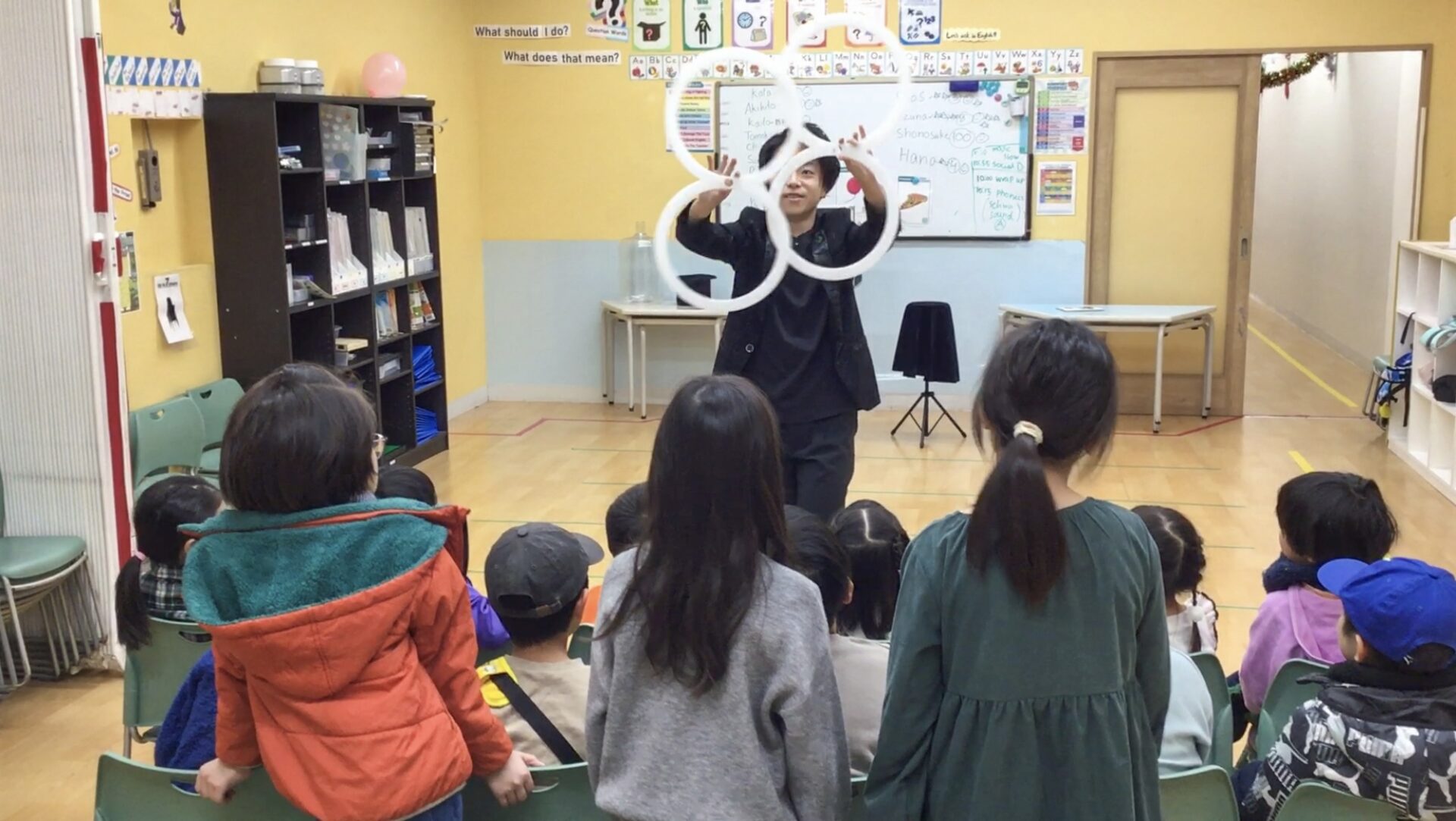 【レポート】神奈川県横浜市Kids Duo戸塚駅前校にて英語マジックショー