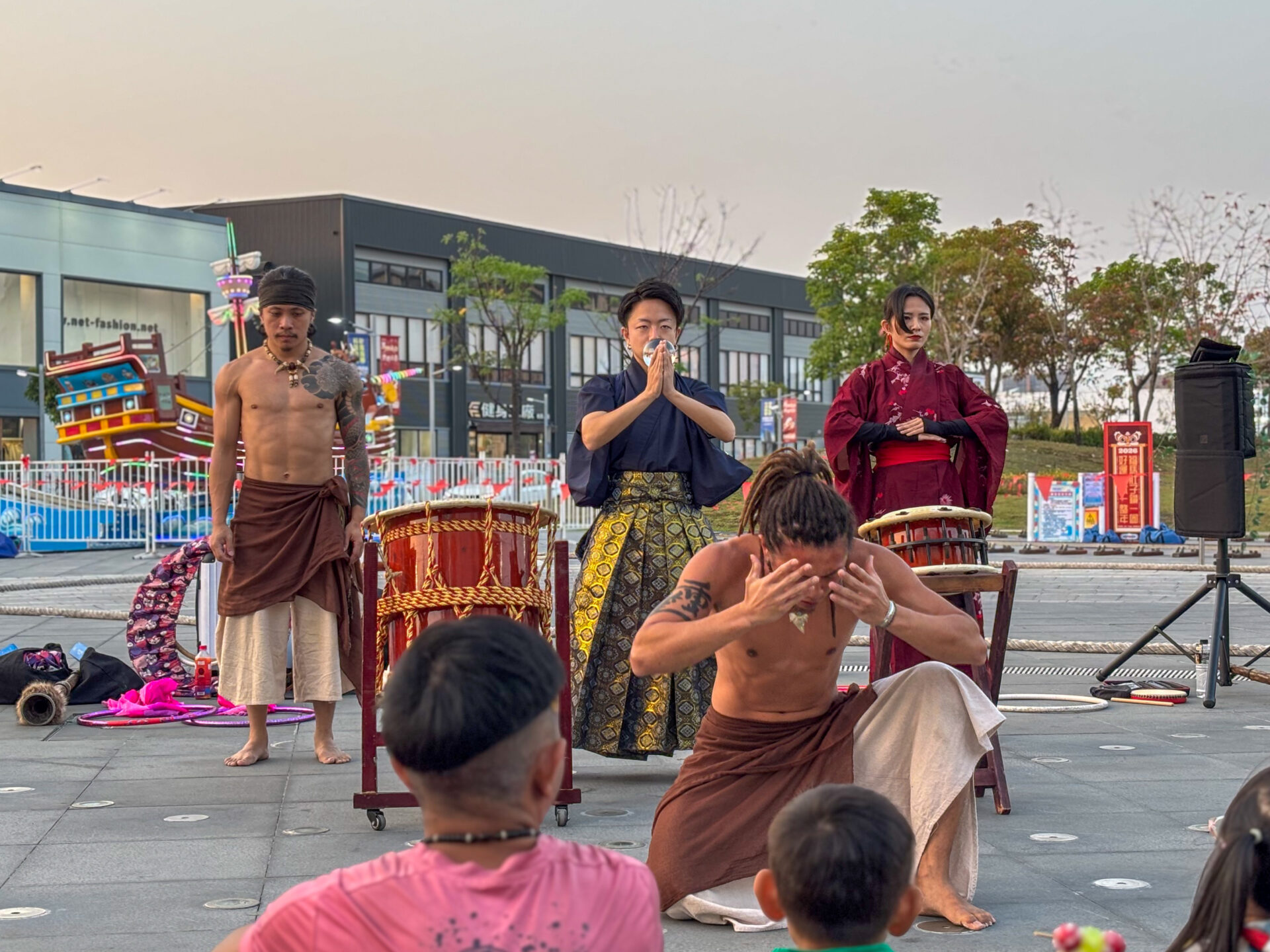 【海外公演】台湾・高雄「岡山奇趣FUN市集」にて水晶玉パフォーマンス